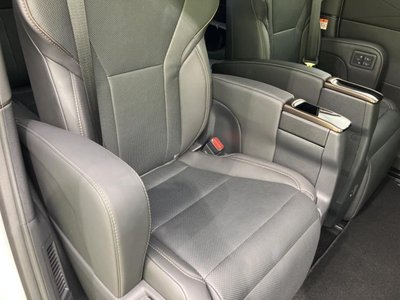 صورة 35 لـ 2025 Toyota ALPHARD