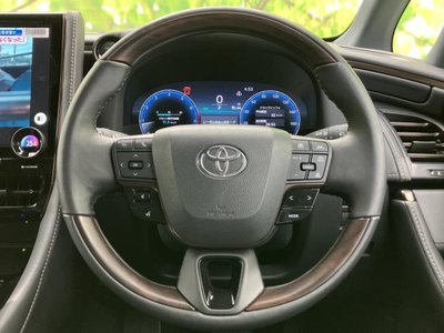 صورة 15 لـ 2025 Toyota ALPHARD