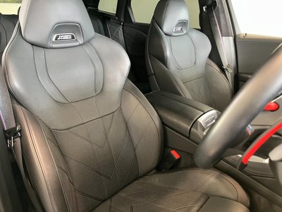 2023 BMW XM thumbnail 23