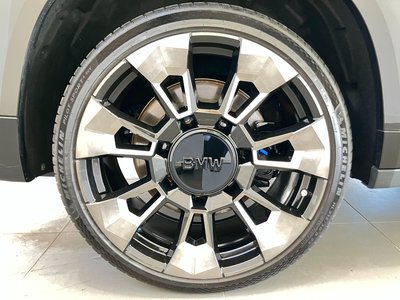 2023 BMW XM thumbnail 20