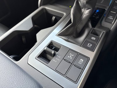 2025 Toyota LAND CRUISER 250 照片 37