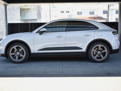 2026 Porsche MACAN 缩略图 13