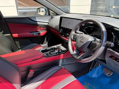 2023 Lexus NX 照片 28