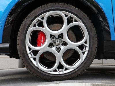 صورة 9 لـ 2025 ALFA Romeo TONALE