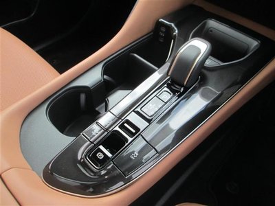 صورة مصغرة 10 لـ 2024 Toyota CROWN SPORT