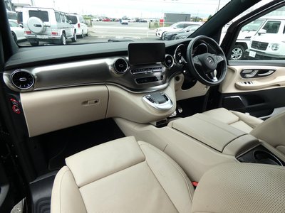2022 Mercedes-BENZ V-CLASS photo 7