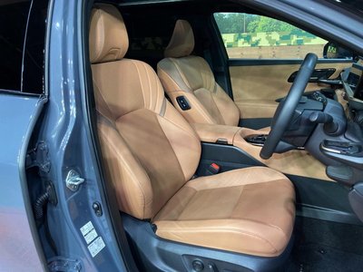 2024 Toyota CROWN SPORT photo 8