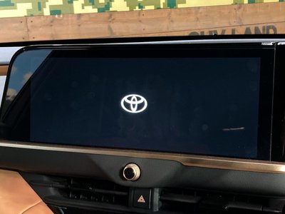2024 Toyota CROWN SPORT photo 4