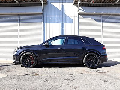 صورة 9 لـ 2021 AUDI RS Q8