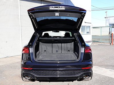 صورة 30 لـ 2021 AUDI RS Q8