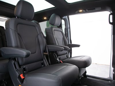 2024 Mercedes-BENZ V-CLASS photo 8