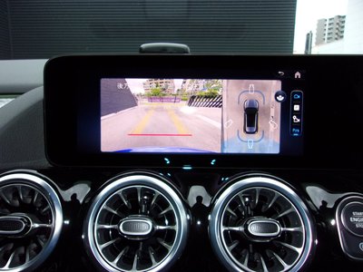 2025 Mercedes-BENZ GLA photo 16