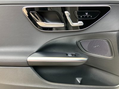 2025 Mercedes-BENZ C-CLASS photo 15