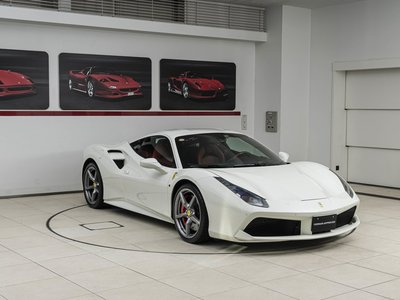 2016 Ferrari 488 GTB 照片 4