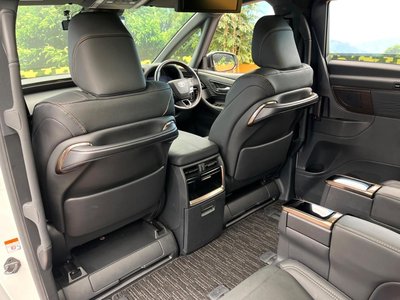 2023 Toyota ALPHARD — фото 36