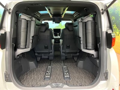 2023 Toyota ALPHARD — фото 11