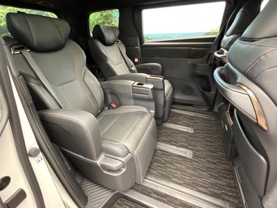 2023 Toyota ALPHARD — фото 39