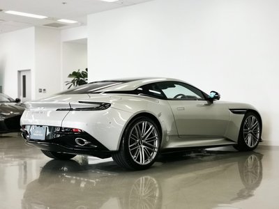 2026 Aston Martin DB12 缩略图 31