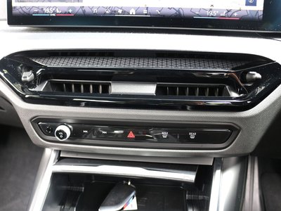 2025 BMW 3 SERIES thumbnail 44