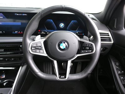 2025 BMW 3 SERIES thumbnail 32