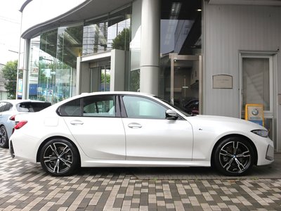 2025 BMW 3 SERIES photo 6