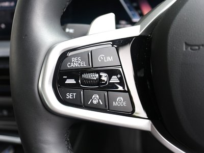 2025 BMW 3 SERIES thumbnail 37