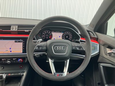 2021 AUDI RS Q3 照片 21