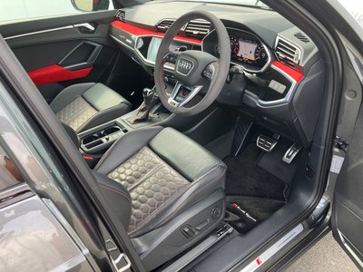 2021 AUDI RS Q3 照片 19