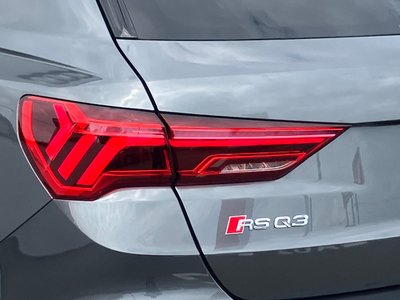 صورة 15 لـ 2021 AUDI RS Q3