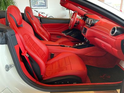 2015 Ferrari CALIFORNIA T 照片 17
