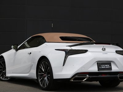 2023 Lexus LC CONVERTIBLE photo 11