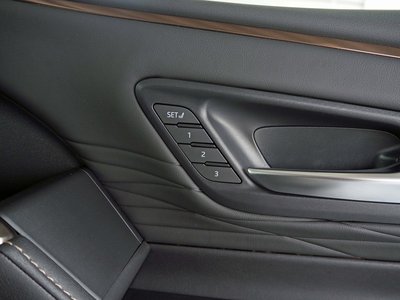 صورة 43 لـ 2025 Toyota ALPHARD