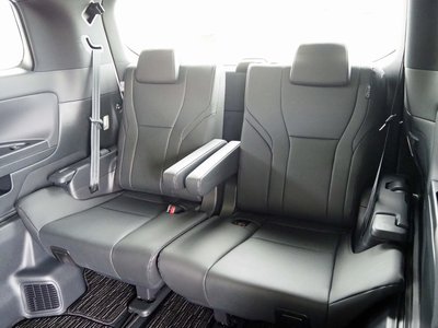 صورة 52 لـ 2025 Toyota ALPHARD