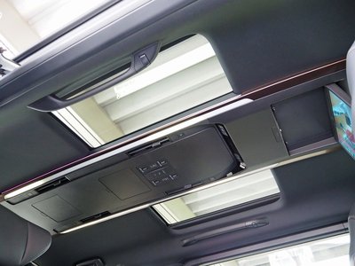 صورة 32 لـ 2025 Toyota ALPHARD