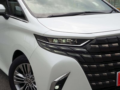 صورة 12 لـ 2025 Toyota ALPHARD