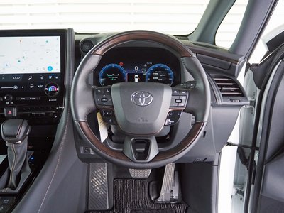 صورة 25 لـ 2025 Toyota ALPHARD