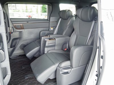 صورة 49 لـ 2025 Toyota ALPHARD