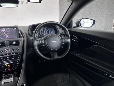 2017 Aston Martin DB11 — фото 33