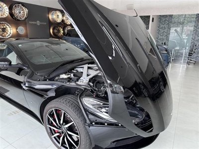2017 Aston Martin DB11 — фото 35