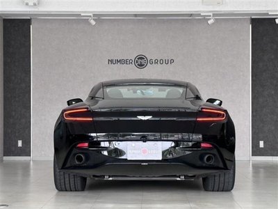 2017 Aston Martin DB11 — фото 40