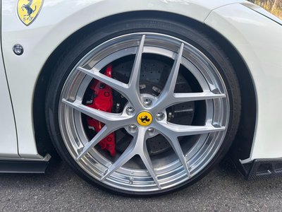 صورة 14 لـ 2022 Ferrari F8 SPIDER