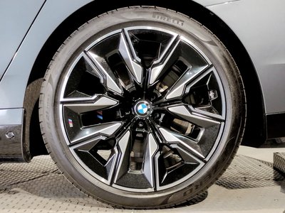 2025 BMW I7 thumbnail 29