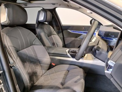 2025 BMW I7 thumbnail 41