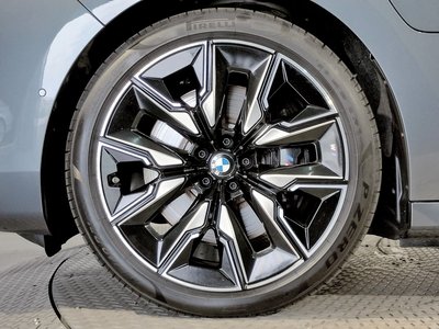 2025 BMW I7 thumbnail 30
