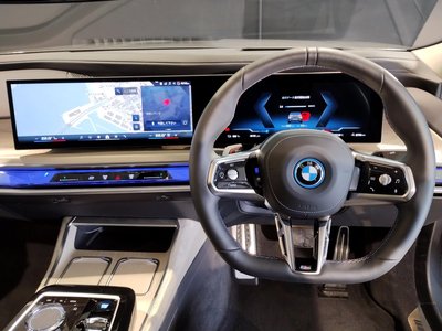2025 BMW I7 thumbnail 51