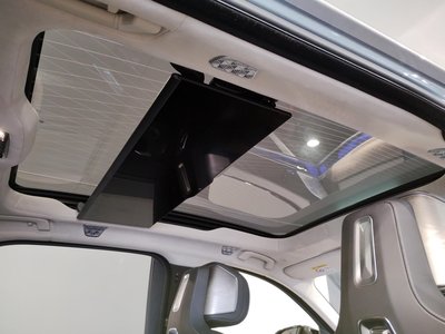 2025 BMW I7 thumbnail 53