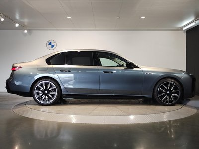 2025 BMW I7 photo 11