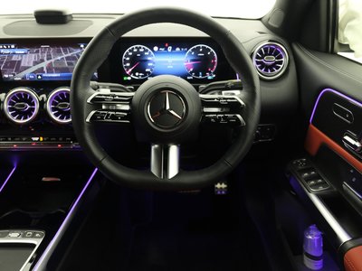 2025 Mercedes-BENZ GLB photo 7