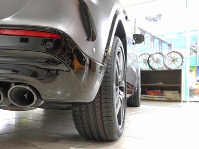 2022 Mercedes-BENZ GLA AMG photo 9