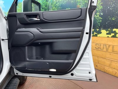 صورة 35 لـ 2025 Toyota LAND CRUISER 250